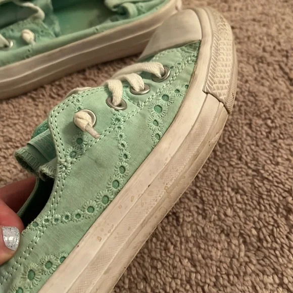👟 Converse Low Tops Size 8 👟 - Picture 16 of 16